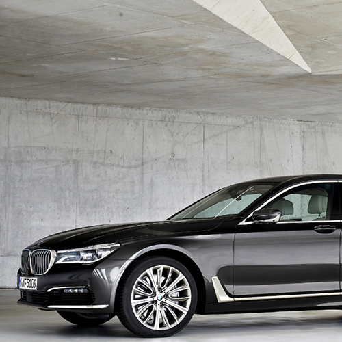 1464965788bmw-4.jpg
